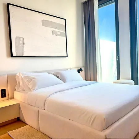 Voya Zenit-luxury City Apt W Panoramic Sunset Views & Concierge